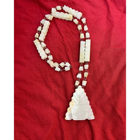 Hand Carved Quartz Beaded Necklace 13" Triangle Pendant 2.25 x 1.75" White/Tan - Picture 1 of 6